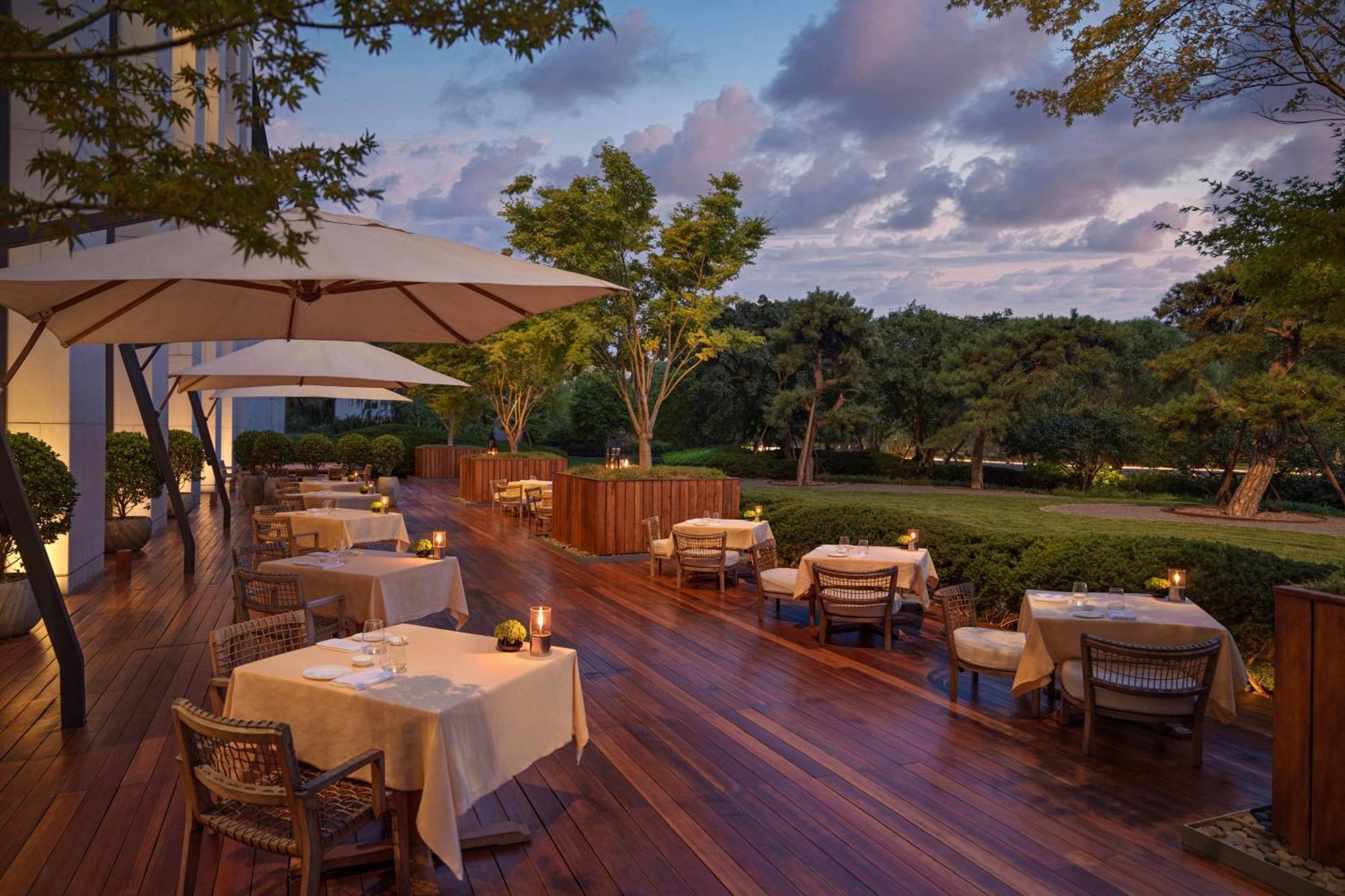 Bulgari Hotel, Peking  Buitenkant foto